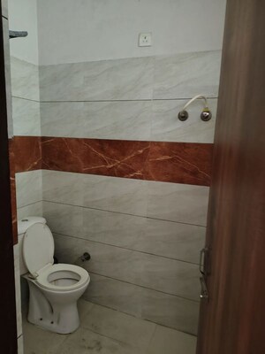 Bathroom in 3 BHK Builder Floor at MS Enclave Zirakpur, Dhakoli – for Rent