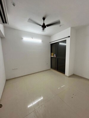 Room in 2 BHK Apartment at Lodha Palava Downtown, Dombivli East – for Rent