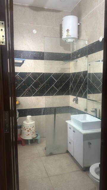 Kitchen in 6+ BHK Independent House at Vip Road – for Sale