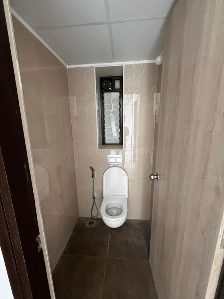 Bathroom, lodha-palava-downtown 1 Bedroom 443 Sq.Ft. Apartment In Dombivli East Thane 9723853