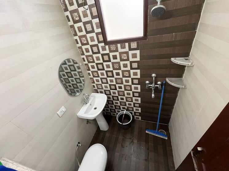 undefined, pir machalla 3 Bedroom 1250 Sq.Ft. Builder Floor In Pir Machalla Zirakpur 9723857