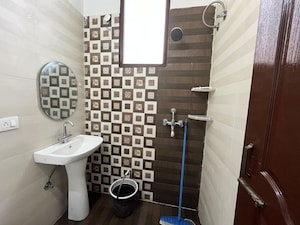 Bathroom in 3 BHK Builder Floor at Pir Machalla – for Rent