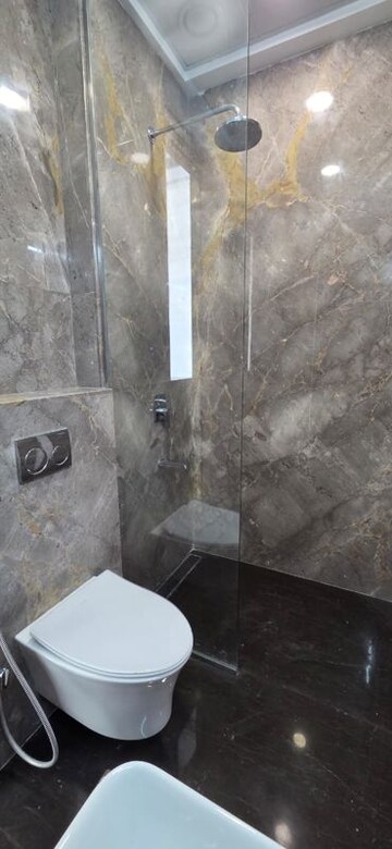 Bathroom in 2 BHK Apartment at Prestige Jasdan Classic, Mahalaxmi – for Rent