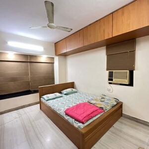 Bedroom in 2 BHK Apartment at Ajanta Apartments Santacruz West, Tps Iii – for Rent