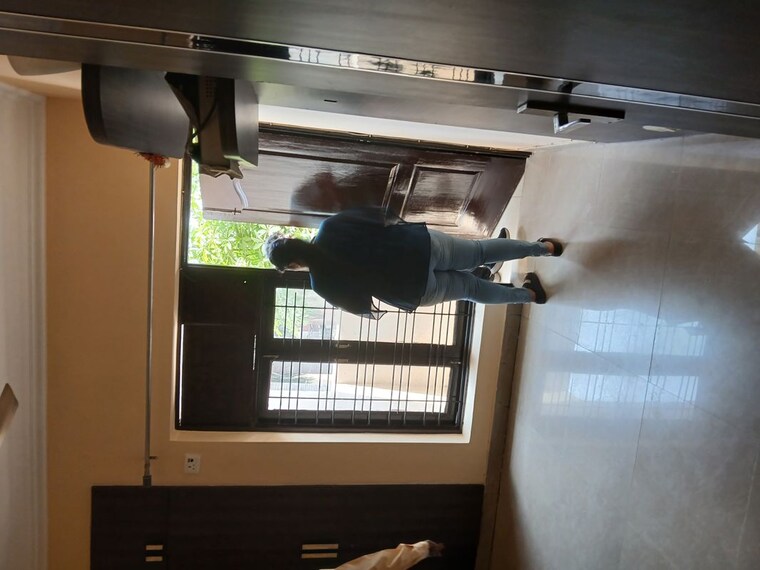 Team Area, unitech-deerwood-chase 3 Bedroom 2400 Sq.Ft. Builder Floor In Nirvana Country Gurgaon 9723890