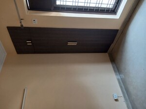 Furnished Amenities in 3 BHK Builder Floor at Unitech Deerwood Chase, Nirvana Country – for Rent