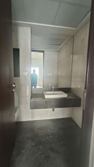 Attached Bathroom in 3 BHK Apartment at Lokhandwala Minerva Mahalaxmi, Mahalaxmi – for Sale