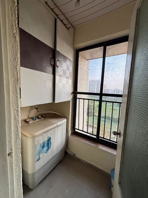 Room in 1 BHK Apartment at Lodha Casa Bella, Dombivli East – for Rent