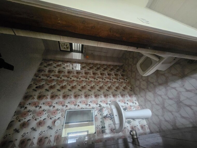 Kitchen, sector 16 4 Bedroom 350 Sq.Yd. Builder Floor In Sector 16 Faridabad 9723920