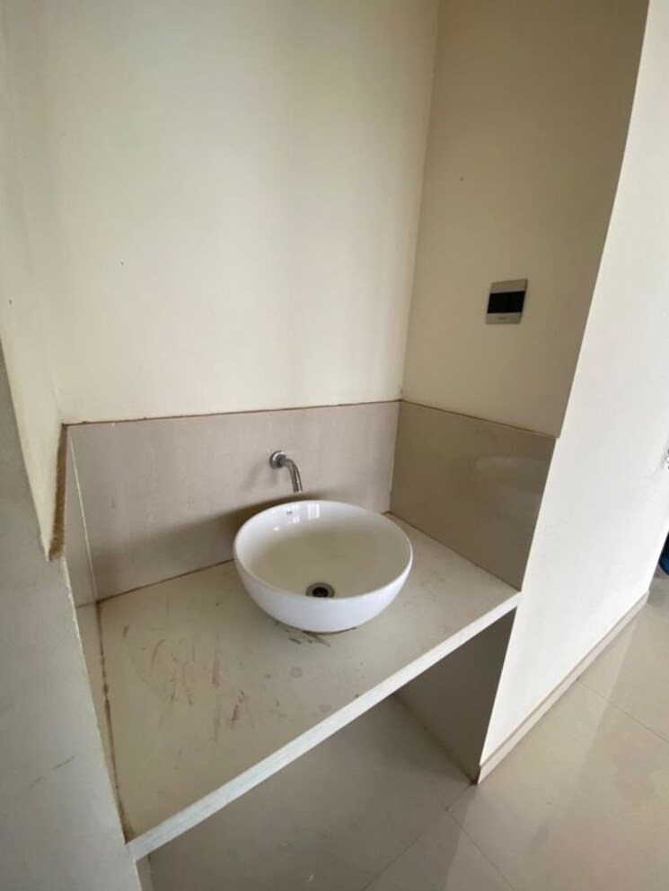 Bathroom, pharande-puneville 3 Bedroom 1721 Sq.Ft. Apartment In Punawale Pune 9723940