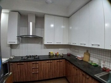 Kitchen in 3.5 BHK Builder Floor at Eros Rosewood City, Sector 49 – for Rent