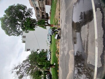 Balcony in 3.5 BHK Builder Floor at Eros Rosewood City, Sector 49 – for Rent