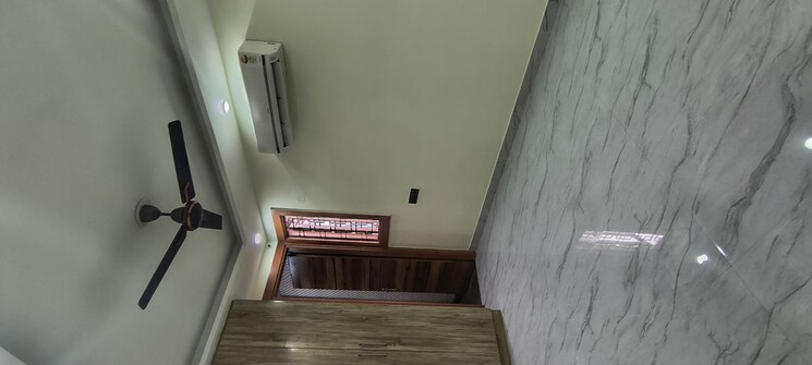 Room, khirki extension 3 Bedroom 990 Sq.Ft. Builder Floor In Khirki Extension Delhi 9724013