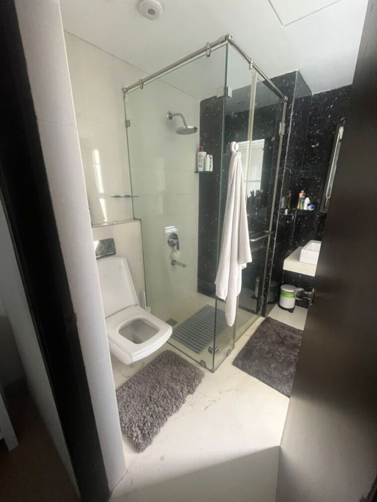 Bathroom, lodha-primero 2 Bedroom 1136 Sq.Ft. Apartment In Mahalaxmi Mumbai 9724016