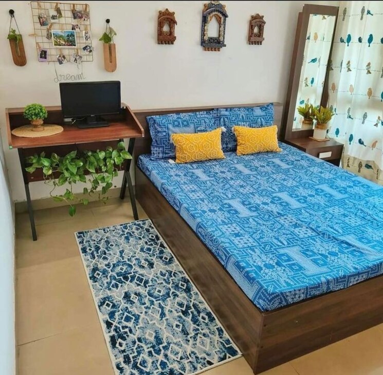 Room, vineet khand Pg For Girls In Vineet Khand 9724018
