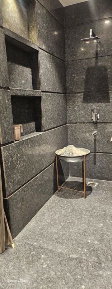 Bathroom in 4 BHK Builder Floor at Green Wood City, Sector 45 – for Rent