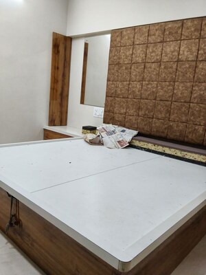 Bedroom in 2.5 BHK Apartment at Swaroop Residency, Ghatkopar East – for Rent