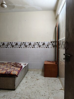 1 BHK Apartment For Rent in Sagar Avenue, Santacruz East