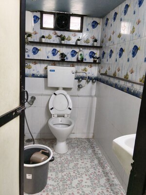 Bathroom in 2 BHK Apartment at Akash Darshan, Santacruz East – for Rent