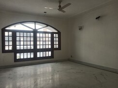 3 BHK + Servant Room Builder Floor For Rent in Friends Colony