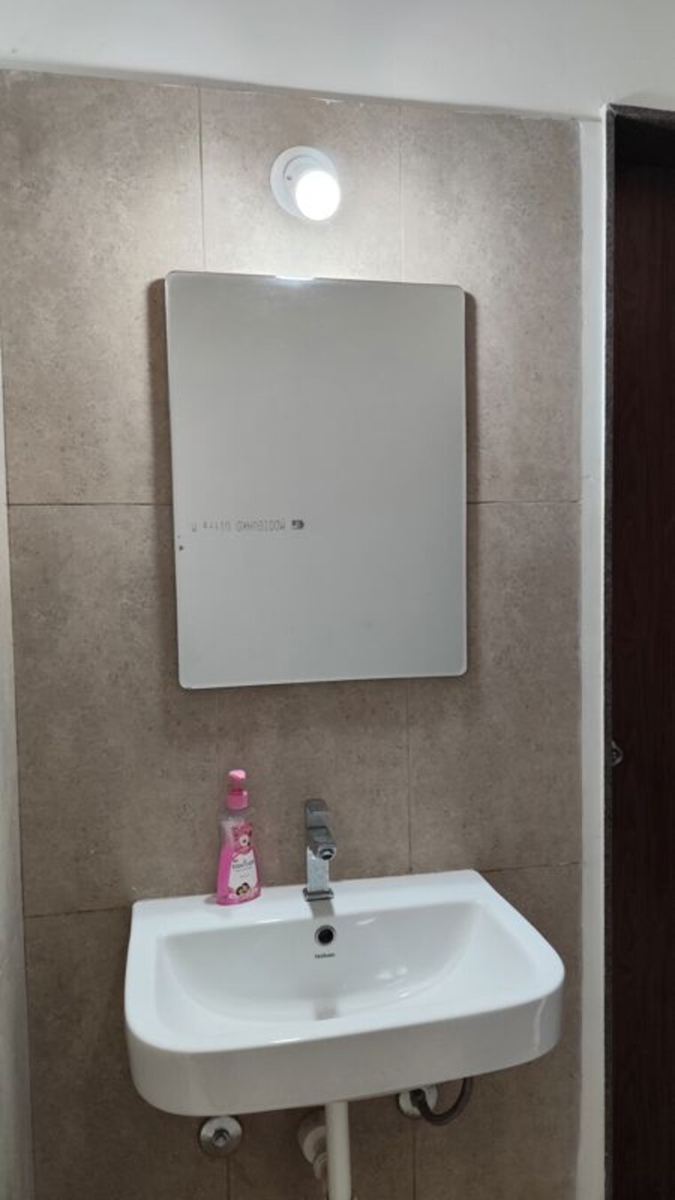 Bathroom, bhugaon 2 Bedroom 950 Sq.Ft. Apartment In Bhugaon Pune 9589382