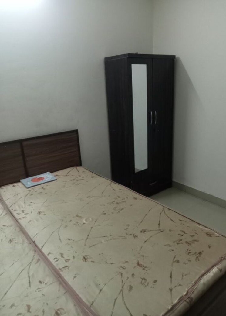 Room, bliss-heights 2 Bedroom 900 Sq.Ft. Builder Floor In Sector 104 Noida 9724116