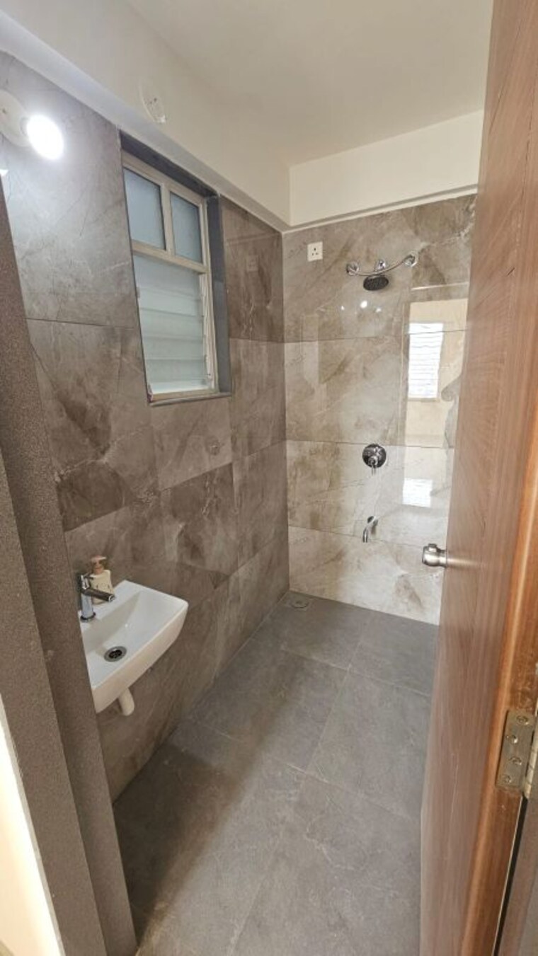 Bathroom, sah-santiago-uptown 1 Bedroom 650 Sq.Ft. Apartment In Ravet Pune 9724126