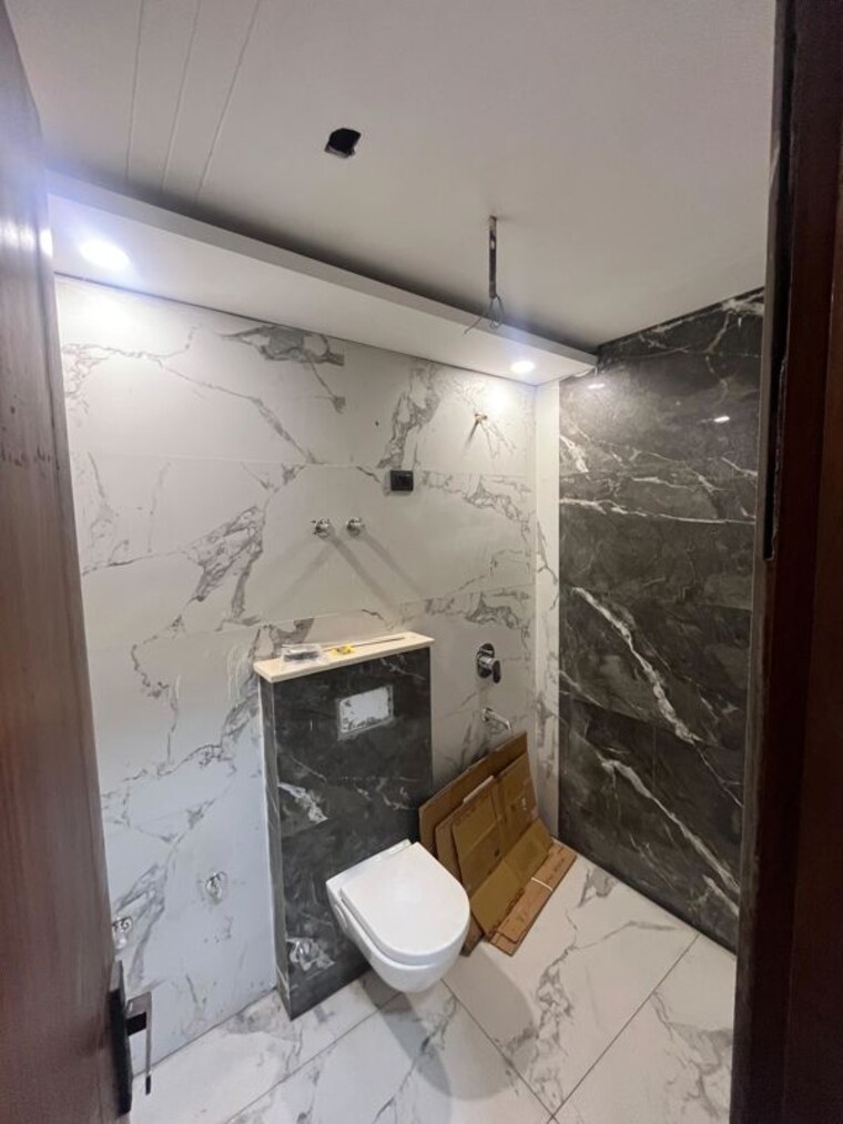 Bathroom, sahastradhara road 3 Bedroom 1900 Sq.Ft. Builder Floor In Sahastradhara Road Dehradun 9724141