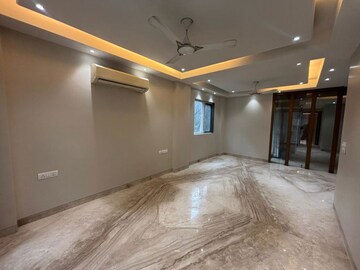 Room in 3 BHK Builder Floor at Greater Kailash I – for Rent