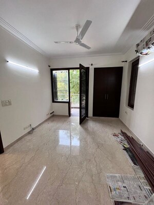 Room in 3 BHK Builder Floor at Greater Kailash I – for Rent