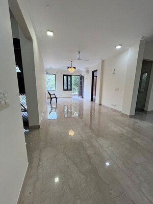 Building Lobby in 3 BHK Builder Floor at Greater Kailash I – for Rent