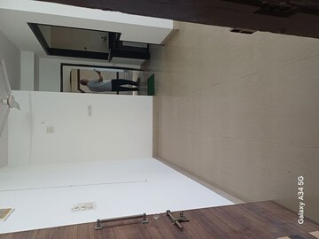 Room in 2 BHK Apartment at Kopar Khairane – for Rent