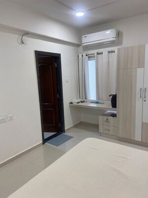 Room in 3 BHK Apartment at Kondapur – for Rent