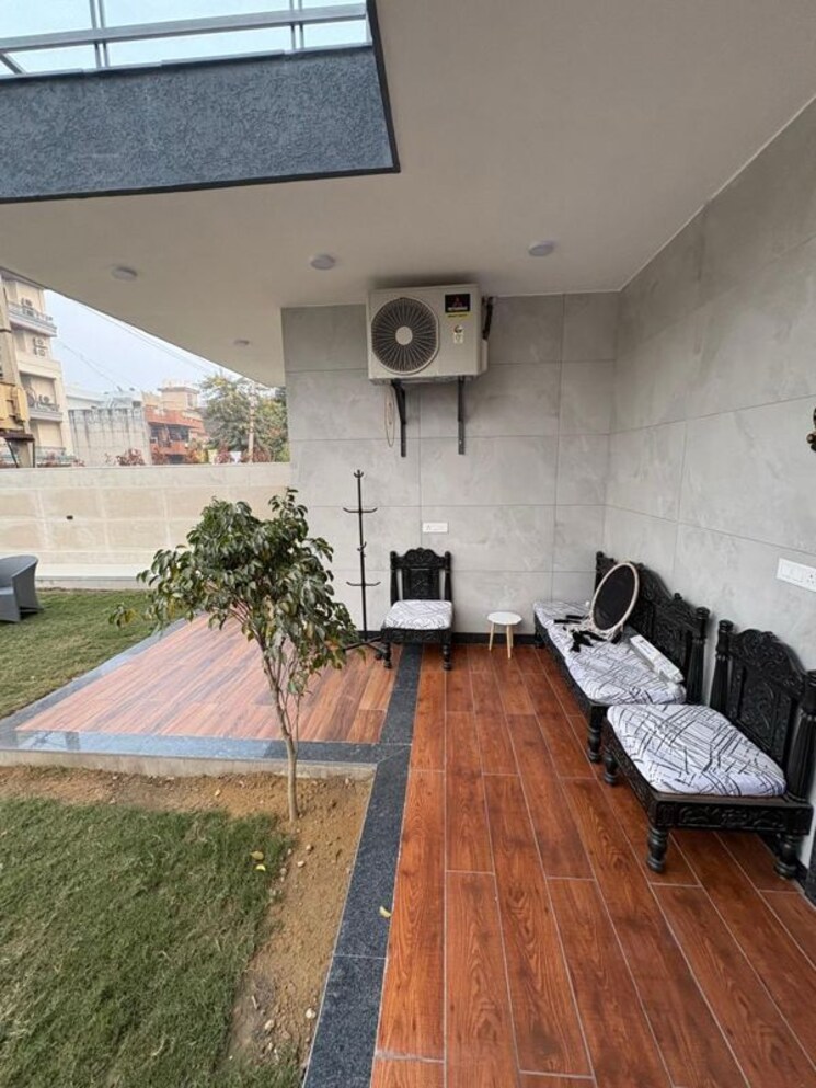 Master Bedroom, jal-vihar-colony 4 Bedroom 2850 Sq.Ft. Independent House In Sector 46 Gurgaon 9724193