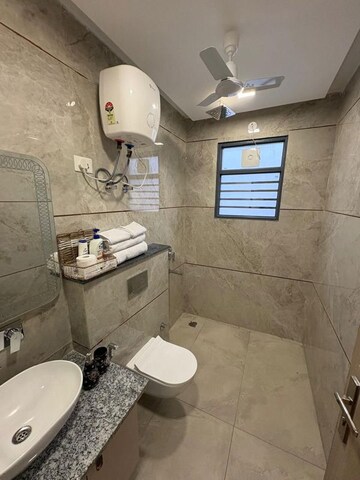 Bathroom in 4 BHK Independent House at Jal Vihar Colony, Sector 46 – for Rent