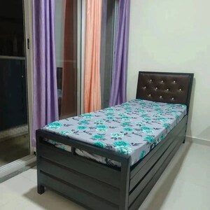 Room in  Pg at Goregaon West – for Rent