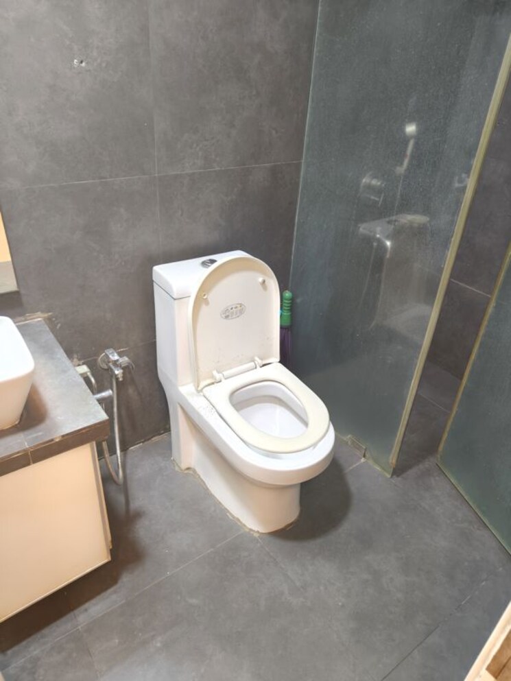 Master Bedroom, progressive-group-highness 3 Bedroom 2150 Sq.Ft. Apartment In Sanpada Navi Mumbai 9724251