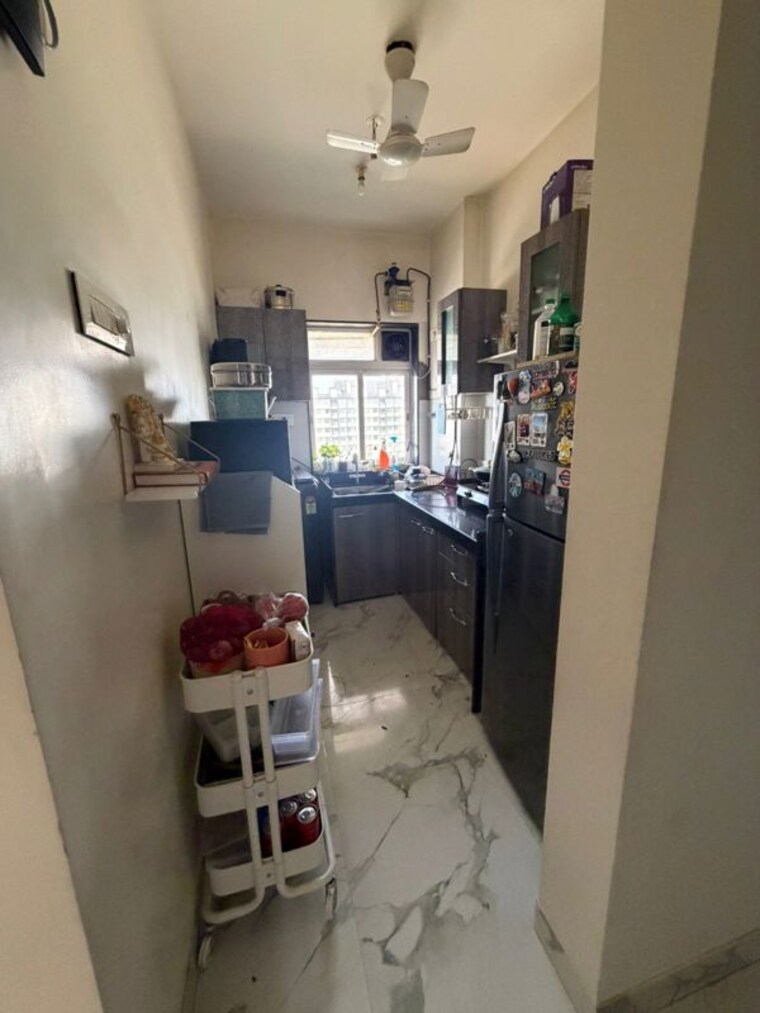 Bathroom, raheja-ridgewood 1.5 Bedroom 560 Sq.Ft. Apartment In Goregaon East Mumbai 9724296