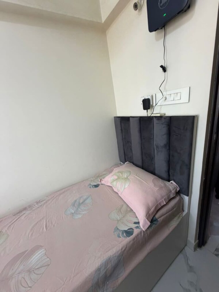 Bathroom, raheja-ridgewood 1.5 Bedroom 560 Sq.Ft. Apartment In Goregaon East Mumbai 9724296