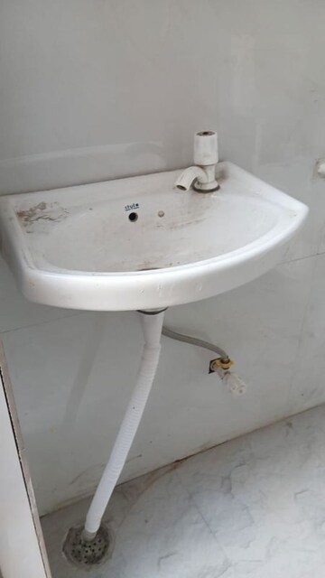 Bathroom in 1 RK Independent House at Laxmi Nagar – for Rent