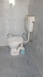 1 Rk  150 Sq.Ft. Independent House in Laxmi Nagar