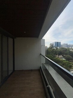 2 BHK Apartment For Rent in Majestique Signature Towers