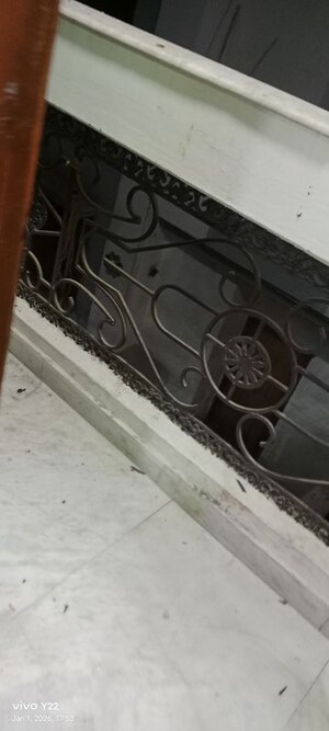 Balcony in 2 BHK Independent House at Laxmi Nagar – for Sale