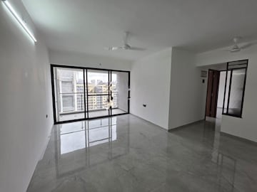 Room in 2 BHK Apartment at Unique Youtopia, Kharadi – for Rent