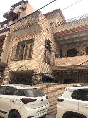 6 BHK Independent House – Exterior View View at Huda Sector 11 - for Sale