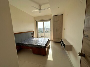 Bedroom in 2 BHK Builder Floor at Hong Kong Bazaar, Sector 57 – for Rent