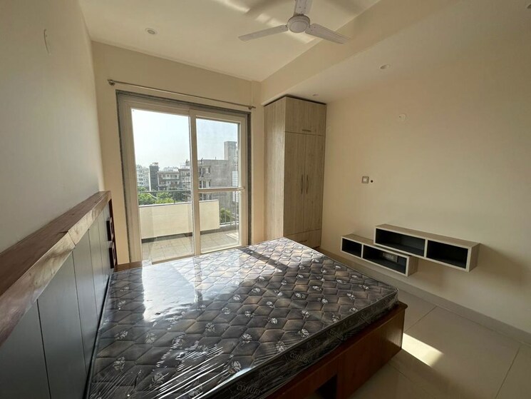 Bedroom, hong-kong-bazaar 2 Bedroom 1100 Sq.Ft. Builder Floor In Sector 57 Gurgaon 9724382