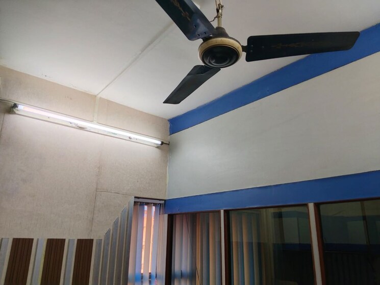 undefined, esplanade Commercial Office Space 350 Sq.Ft. In Esplanade Kolkata 9724381