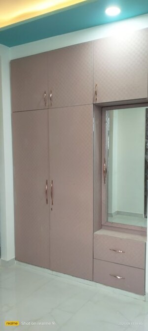 Room in 3 BHK Builder Floor at Gayatri Enclave Govindpuram, Govindpuram – for Sale