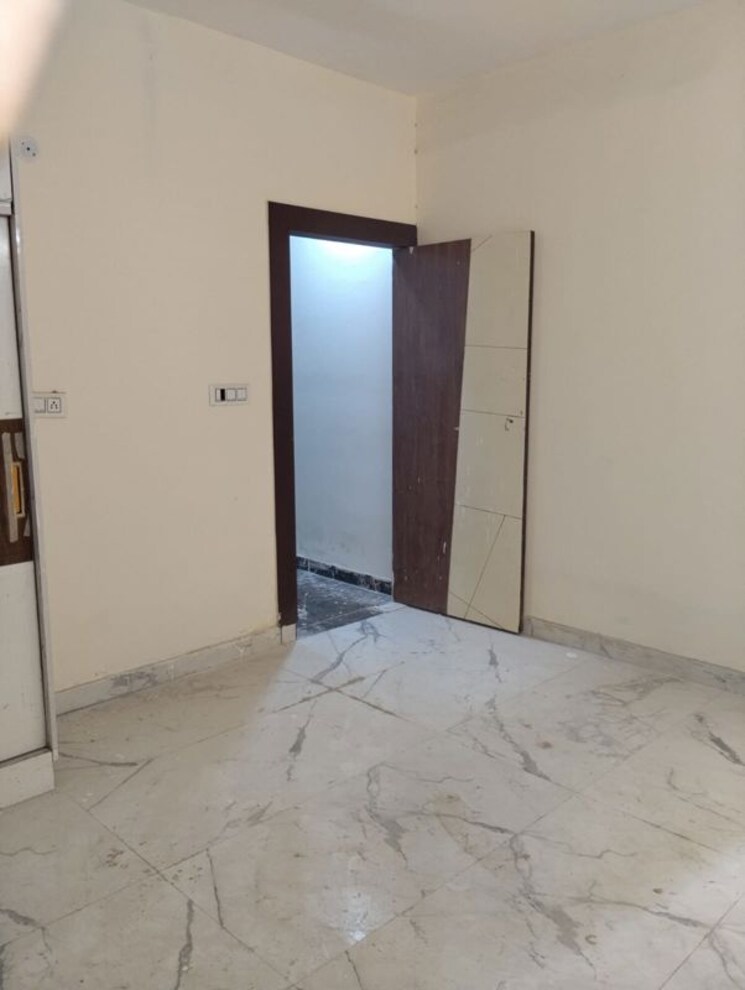 Room, dmd-hometech-awas-yojna 2 Bedroom 1150 Sq.Ft. Apartment In Sector 73 Noida 9724396